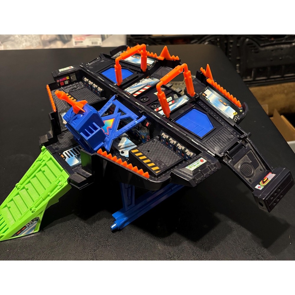 1994 Micro Machines ZBot Fang Fighter